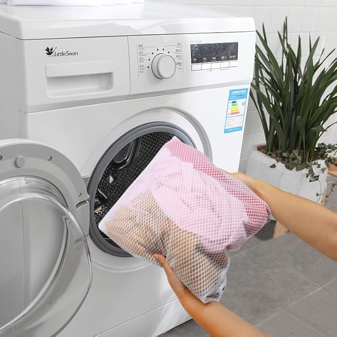 Vivifying Large Mesh Laundry Bags for Washing Machine, 3 Pack 20"x16" Honeycomb Mesh Zipper Wash Bags for Delicates, Sportswear, Underwear & Everyday Clothing, Reusable & Durable Laundry Organizer