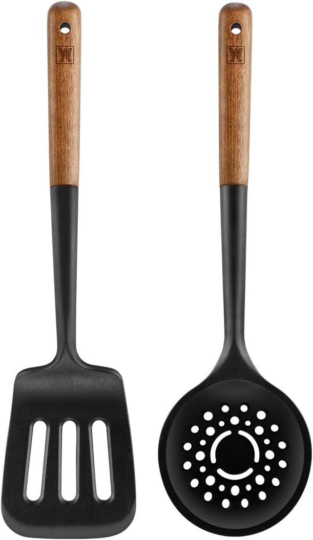 WAGENSTEIGER Silicone Head Scraping Spatula with Wooden Handle: Multi-Purpose Cooking Tool for Spreading, Baking and Mixing, Heat Resistant Cookware, Protects Surfaces with Gentle Head Design