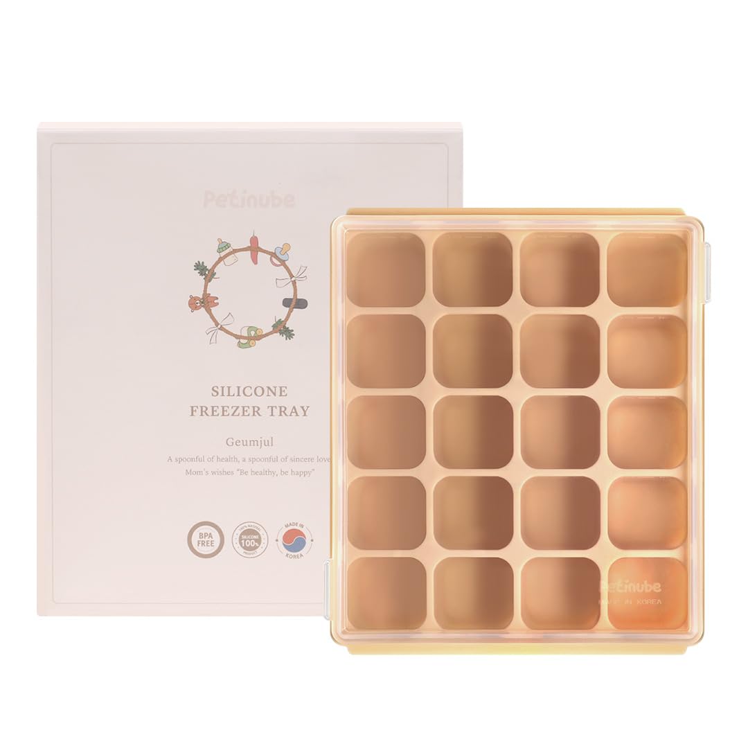PETINUBE Silicone Freezer Tray, Baby Food Storage Cubes with Clip-On Lid, Freeze Baby Food, Soups, Purees, Ice, Easy and Safe Design, Made in Korea (12, Celadon Green)