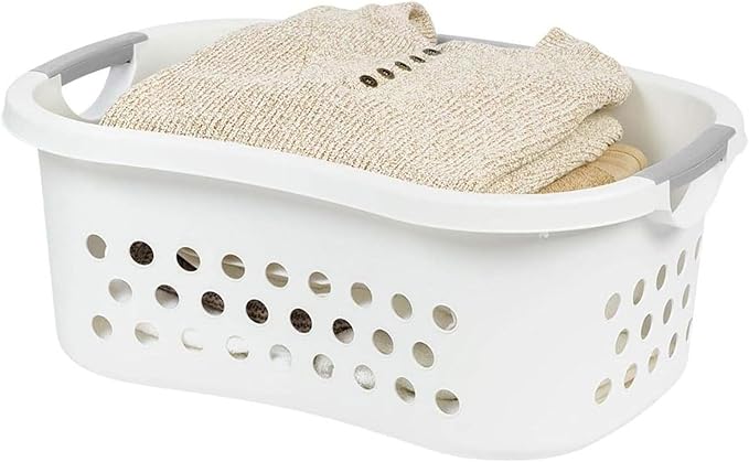 IRIS USA 50L Plastic Hip Hold Laundry Basket with Built-In Comfort Carry Handles, 3 - Pack, 1.5 Bushel, Clothes Hamper, Laundry Hamper, Ventilation Holes, for Closet Dorm Laundry Room Bedroom, White