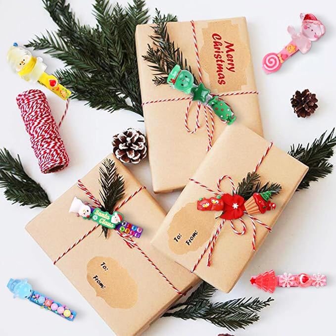 JOICEE 60 Set DIY Christmas Clothespins Kit,60 Colored Wooden Clothes Pins 111 Mini Resin Figures Bows and Stickers pens 200 Beads for Backpacks Christmas DIY Crafts Gifts Xmas Stockings Decor