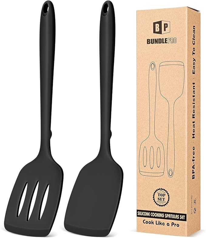 Pack of 2 Silicone Spatula Turners, Non Stick Slotted Kitchen Spatula Set, Heat Resistant BPA Free Kitchen Utensils, One-Piece Design, Suitable for Flipping Fish, Eggs, Steak, Pancakes (GREEN)