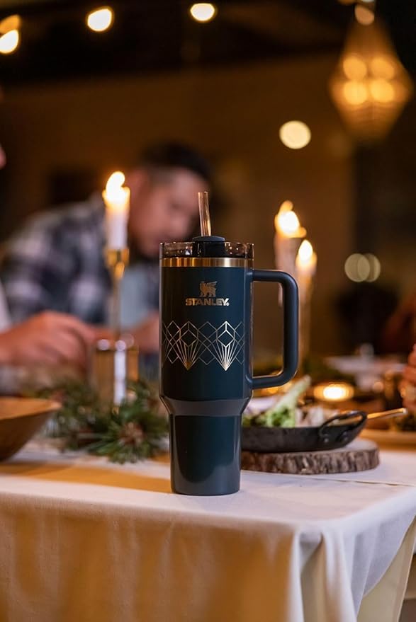 Stanley Quencher H2.O FlowState™ Tumbler 40 oz Forrest Gloss Deco
