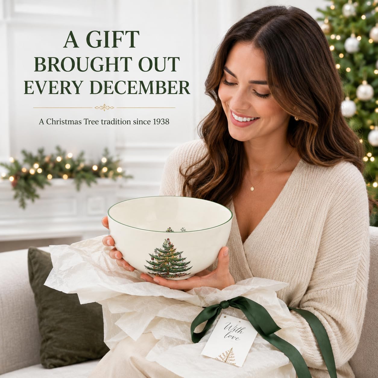 Spode Christmas Tree Large Round 10 Inch Bowl - Porcelain Serving Dish for Salad, Pasta, and Side Dishes - Iconic Holiday Design with Green Trim, Dishwasher, Microwave Safe - Festive Gatherings