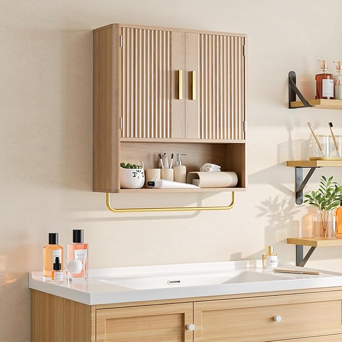 Bathroom Cabinet Wall Mount with Fluted Door Panel & Adjustable Shelf, Medicine Cabinet with Open Partition and Towel Bar, Wall Storage Cabinet for Laundry Room & Kitchen (Natural Oak)