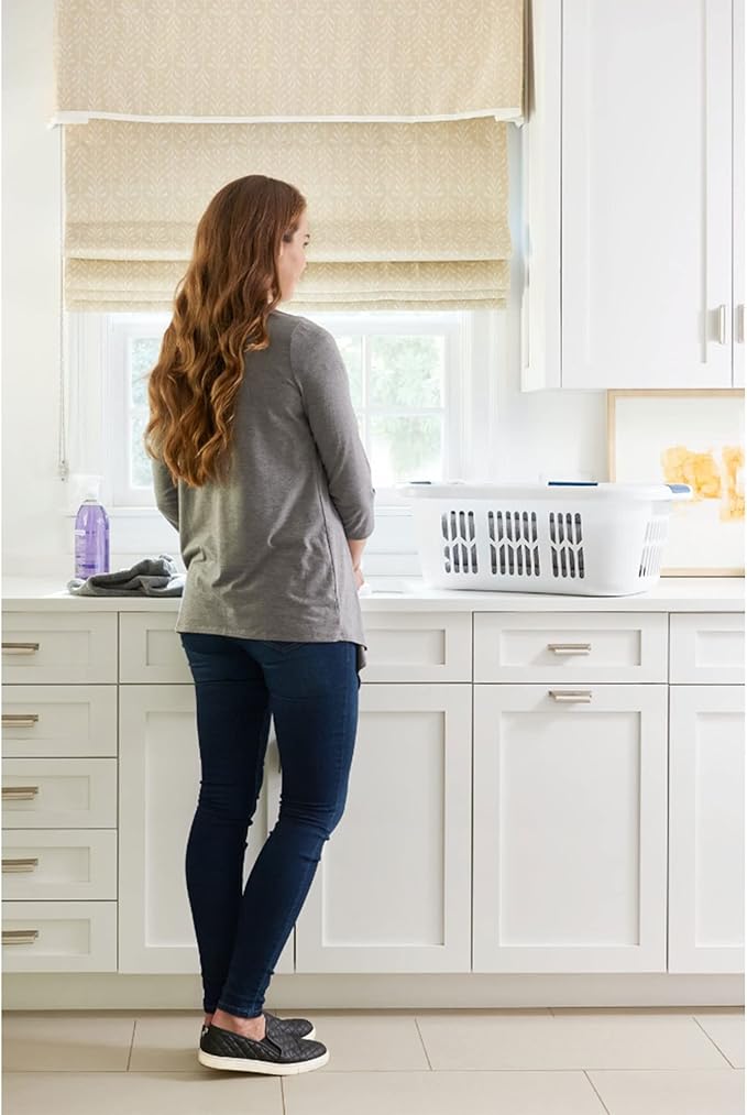 Rubbermaid Laundry Basket XL Hip-Hugger Basket 2.1-Bushel White Laundry Storage/Bathroom/Bedroom/Home Closet