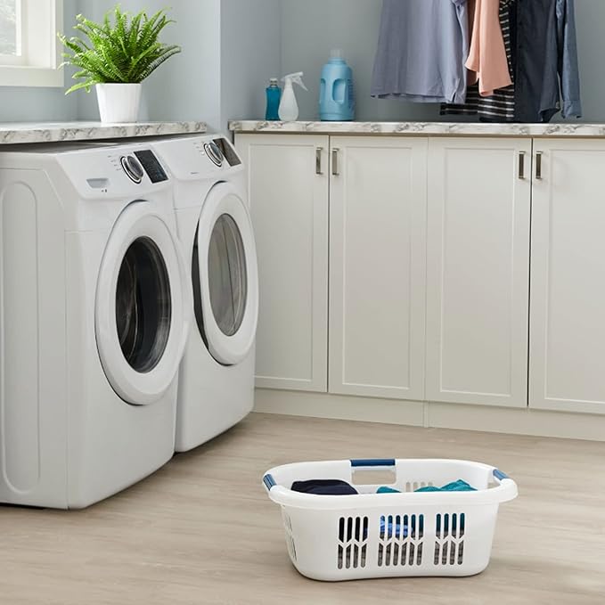 Rubbermaid Laundry Basket XL Hip-Hugger Basket 2.1-Bushel White Laundry Storage/Bathroom/Bedroom/Home Closet