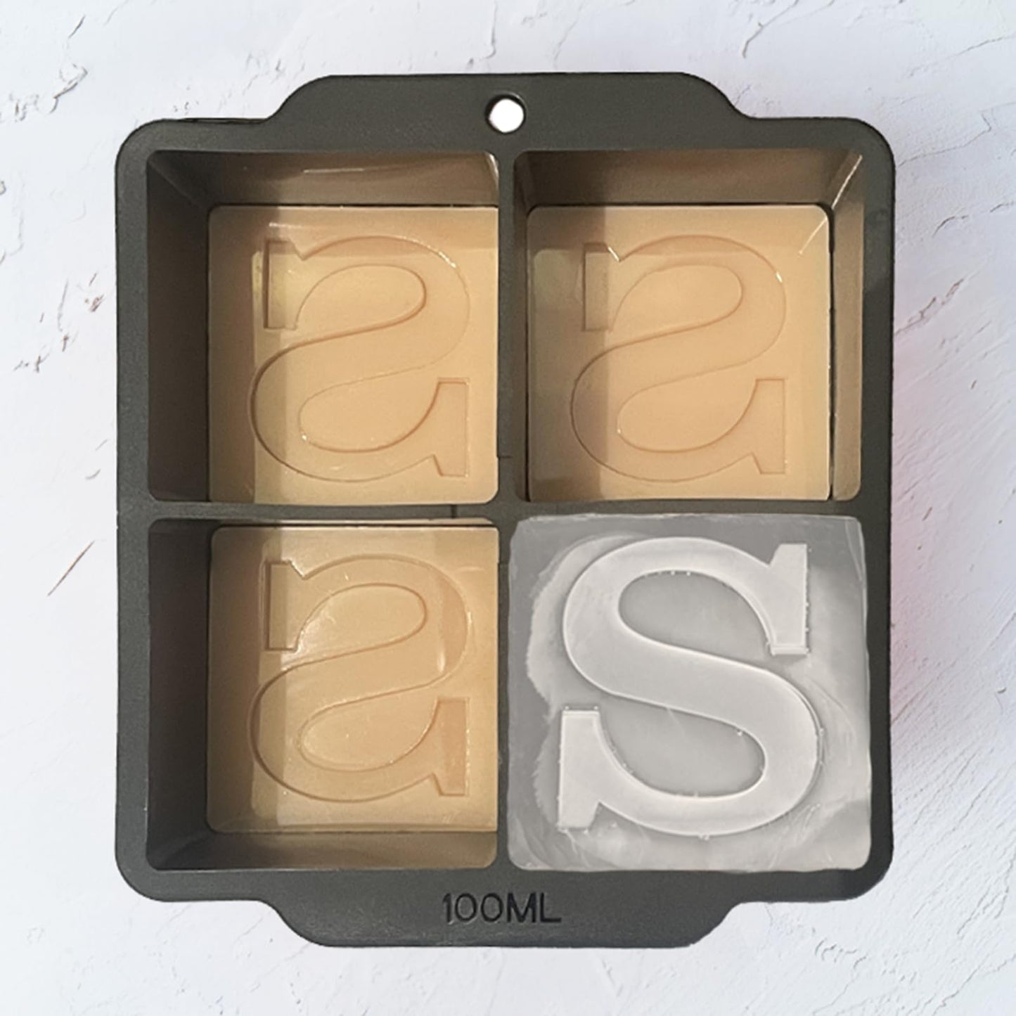 Letter G Monogram Ice Cube Mold Custom Ice Cube Mold 2 Inch Big Initials Silicone Ice Cube Tray Gifts for DAD Gifts for Him