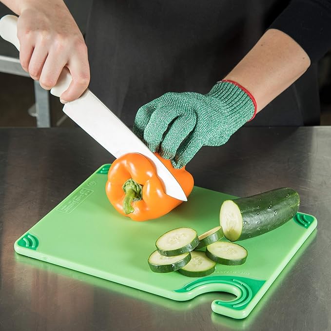 San Jamar Saf-T-Grip Cutting Board With Molded-In Ruler, Plastic Chopping Board for Kitchen, 9" x 12" x 0.35", 6 Count, Green