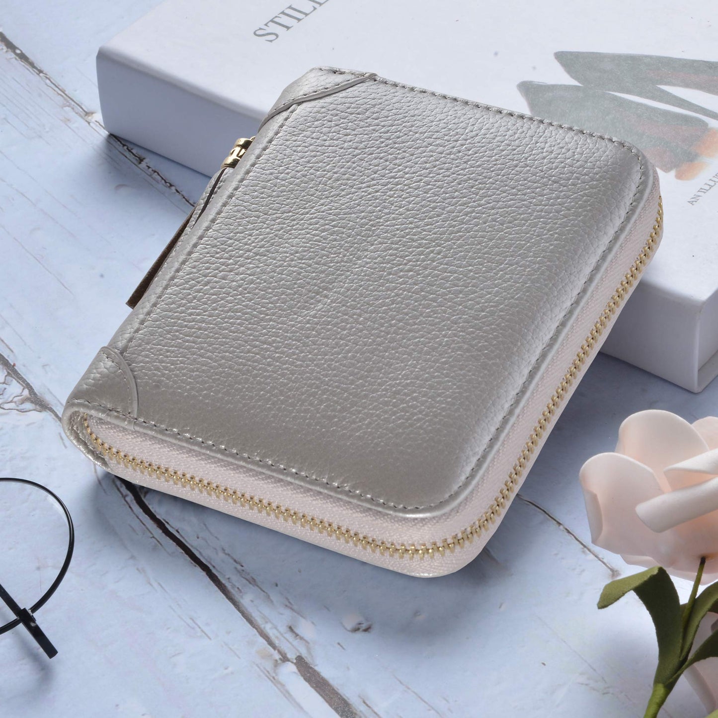 Easyoulife Womens Credit Card Holder Wallet Zip Leather Card Case RFID Blocking (Silver)
