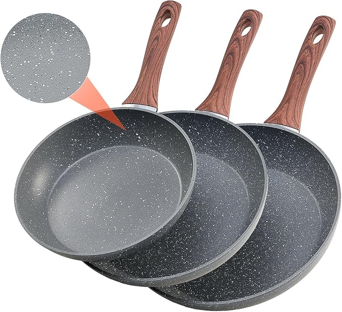 VEVOR Cast Iron Skillet, 4-Piece Frying Pan Set (6, 8, 10, 12 in), Skillets with Heat-Resistant Silicone Handle, Pre-Seasoned Chef's Pan, Kitchen Cookware, for Oven, Gas, Electrical, Induction, Black