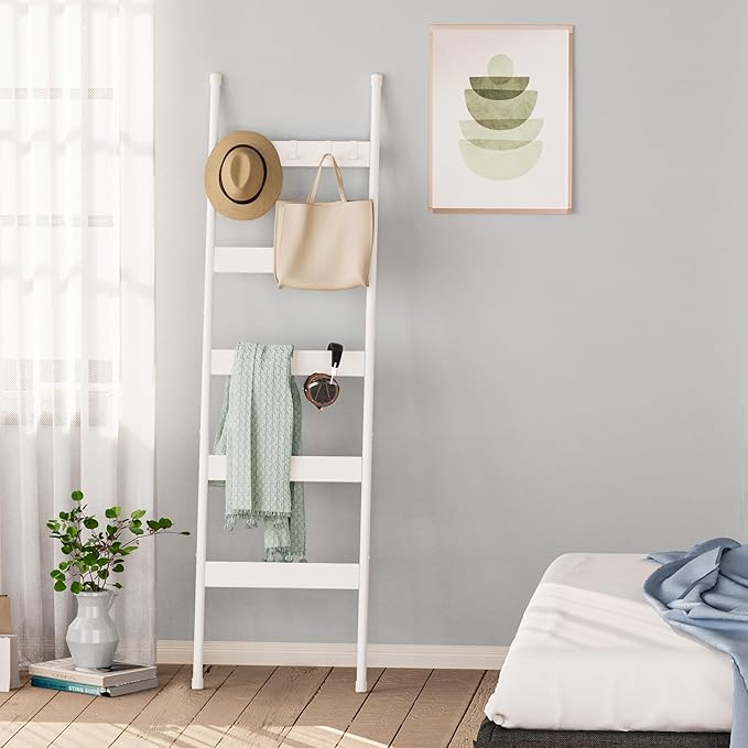 Blanket Ladder, 5-Tier Towel Holder with 4 Removable Hooks, Farmhouse Wall Leaning Decorative Rack Shelf, Wooden Towel Display Rack, Quilt Ladder for Living Room, Bedroom, White
